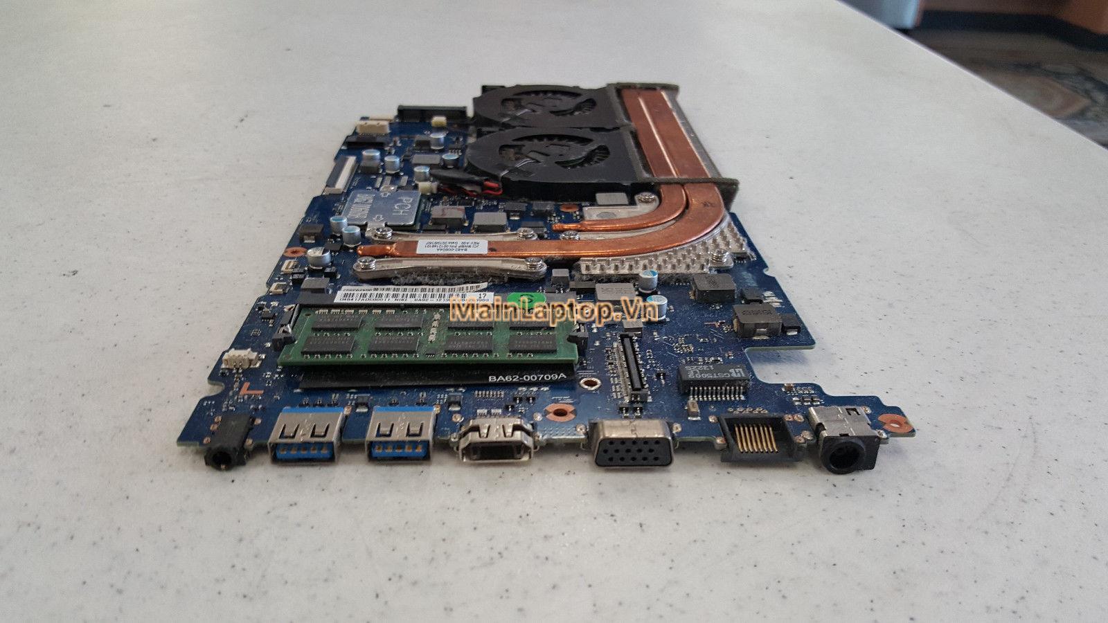 2019/02/main-samsung-np780z5e-2.jpg
