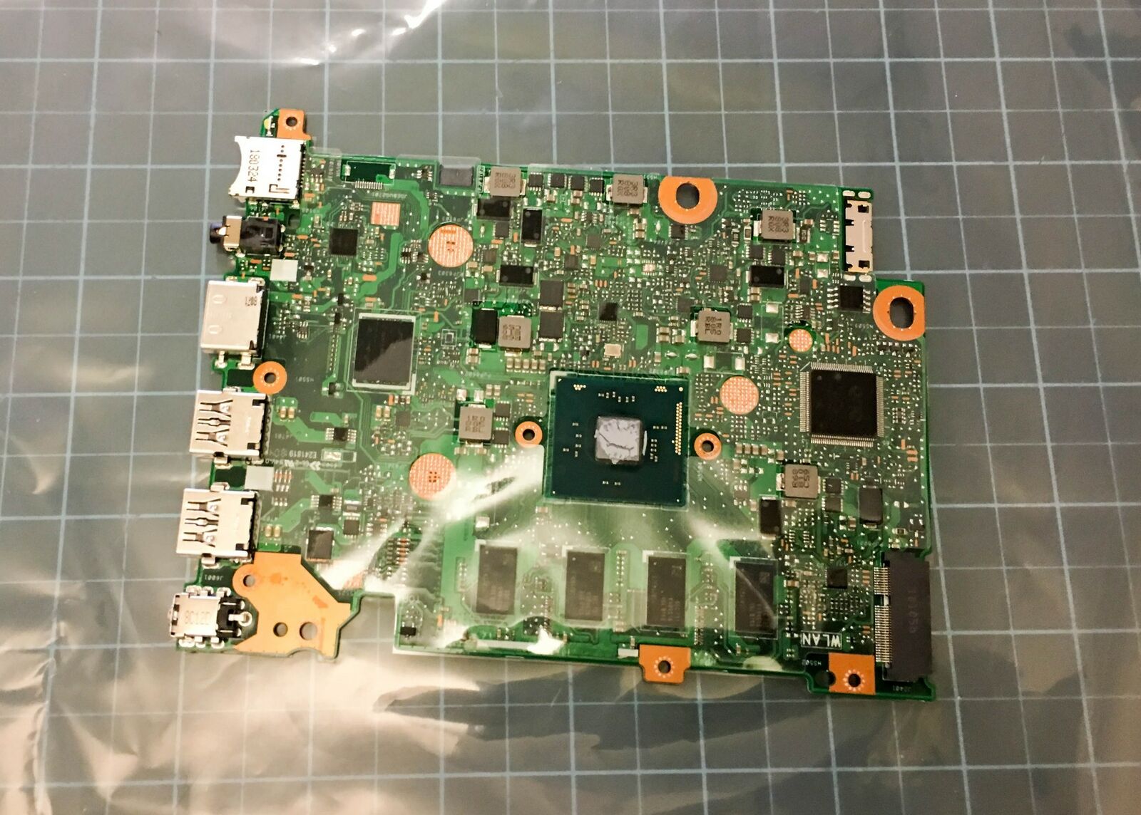 Main Asus E406s