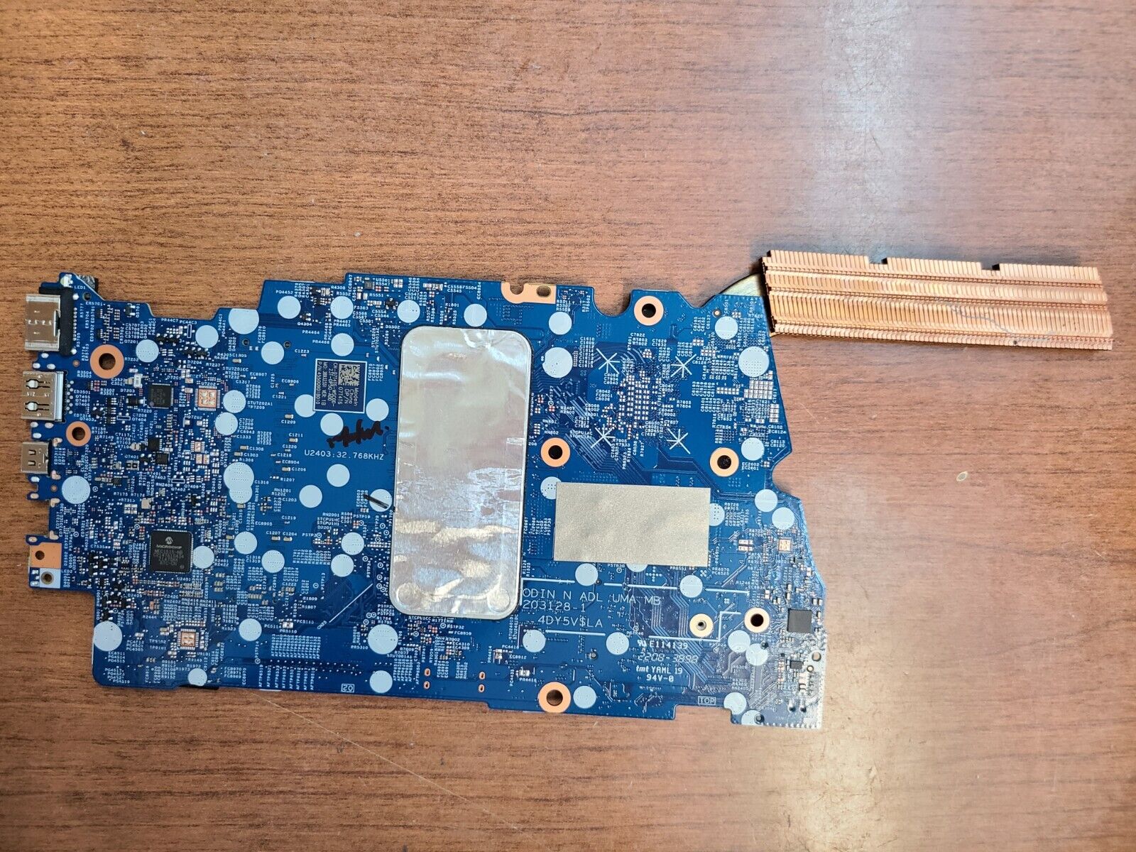 2023/04/main-dell-vostro-5620.jpg